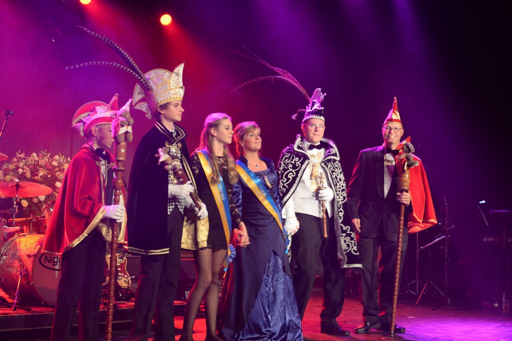 ../Images/Elf-Elf 2015 768.jpg